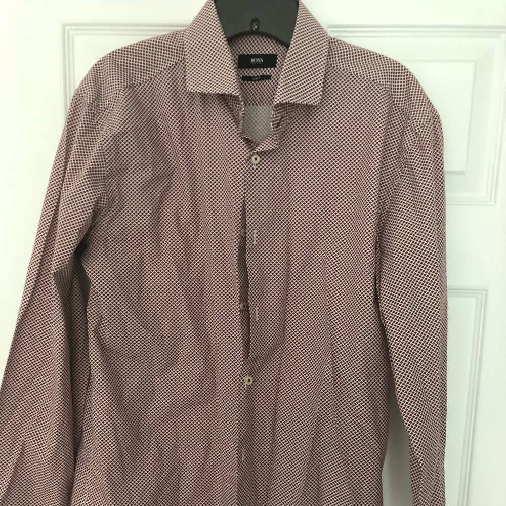 Hugo Boss men’s dress shirt.